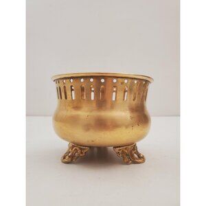 solid brass flowerpot, solid brass flowerpot cache. Vintage brass planter pot
